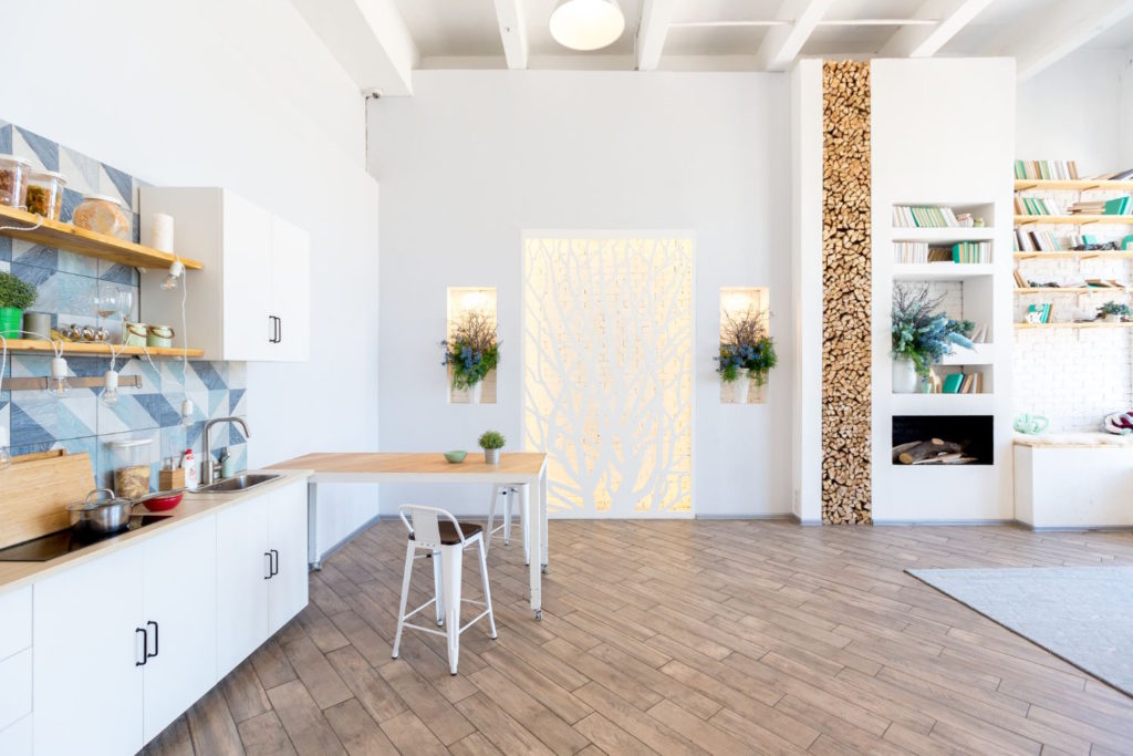 Systemy ogrzewania podłogowego stają się coraz popularniejsze w nowoczesnych domach i mieszkaniach