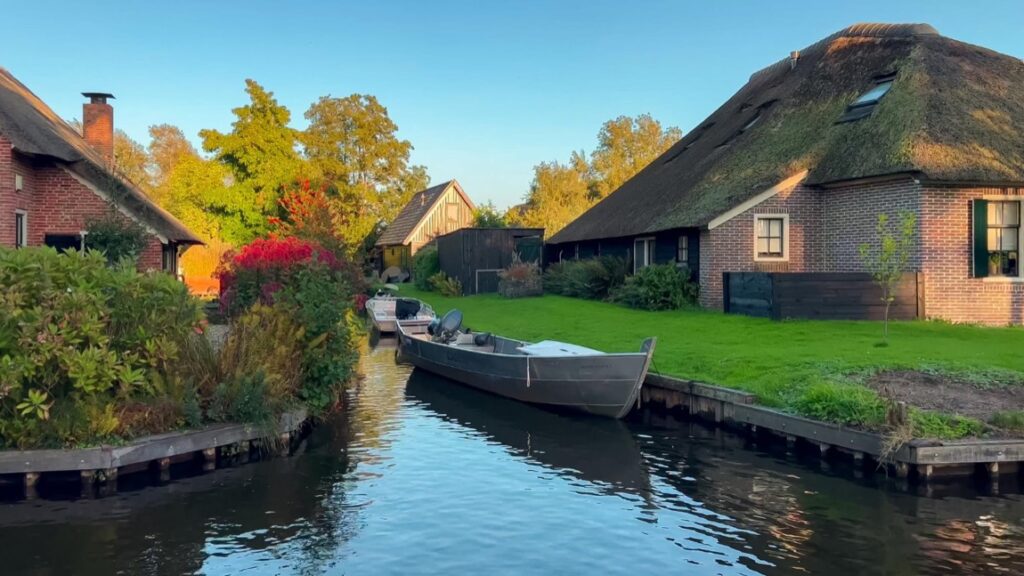 Mazury, znane jako "Kraina Tysiąca Jezior", od lat przyciągają turystów swoim malowniczym krajobrazem i bogatą ofertą rekreacyjną